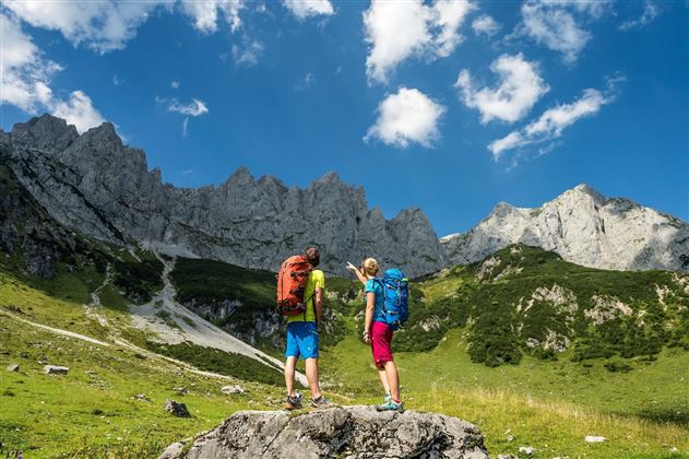wandern am fuße des wilden kaisers
