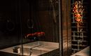 apartment-paint-it-black-badezimmer