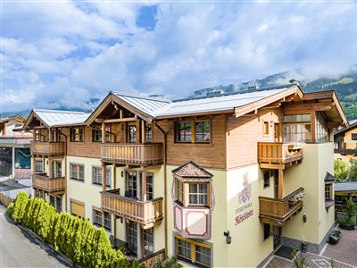 Apartmán, sprcha, WC, 2 místnosti na spaní