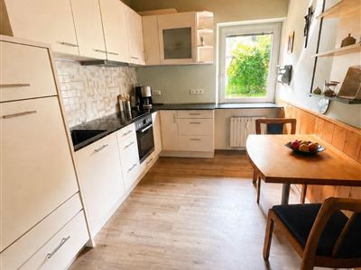 Apartment, shower and bath, toilet, quiet