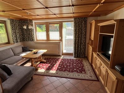 Apartment 2 / 2 bedrooms, eat-in kitchen, bathroom with toilet