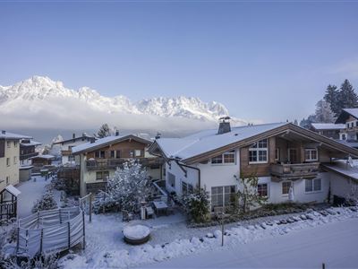 Apartment, bath, toilet, facing the mountains