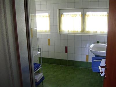 apartment/2 bedrooms/shower, WC
