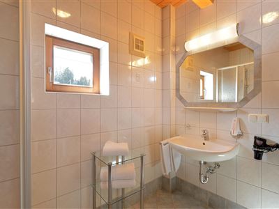 1 slaapkamer,woon-slaapkamer/douche of b