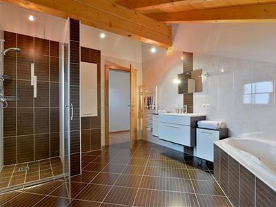 Apartment, shower and bath, toilet, sauna