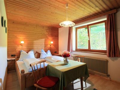Doppelzimmer mit fl. Wasser