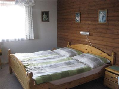 double room with running hot/cold water