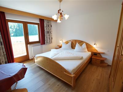 Apartment, shower, toilet, 3 bed rooms