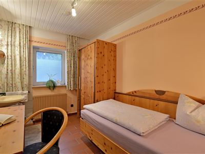 gaestehaus_christine_langkampfen_einbettzimmer_cop
