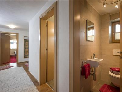 2 bedrooms,camb liv.-bedr/shower or bath