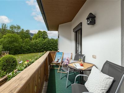 Wohnung Caroline, mit Erker und Balkon