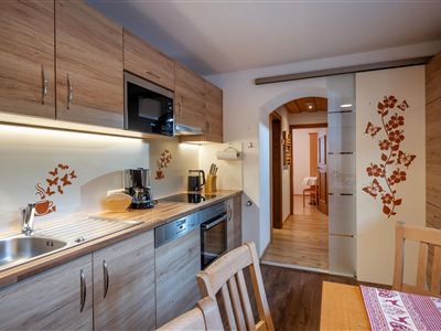 Apartmán, WC a vana/sprcha odděleny, směrem k horám