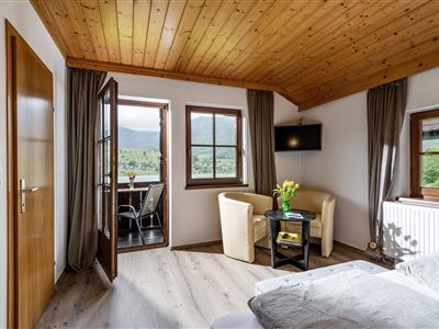 double room with shower, WC