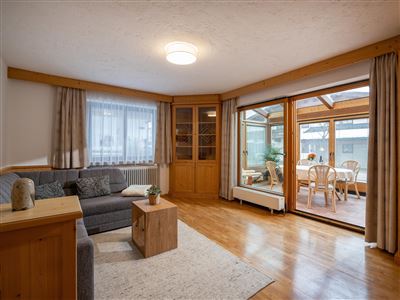 Apartmán, sprcha, WC, 2 místnosti na spaní