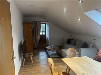 2 bedrooms,camb liv.-bedr/shower or bath