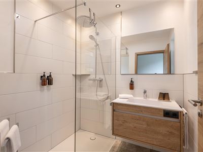 Vakantiehuis, douche, WC, 4 of meer slaapkamers