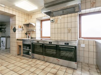 Appartement, douche, WC, 4 of meer slaapkamers