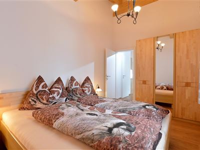 Apartmán, sprcha, WC, 2 místnosti na spaní