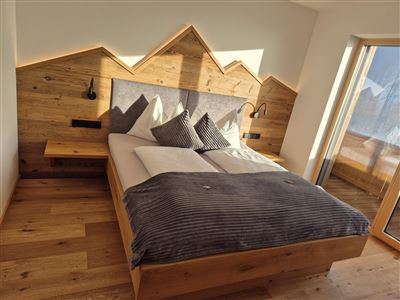 Apartmán, sprcha, WC, 2 místnosti na spaní