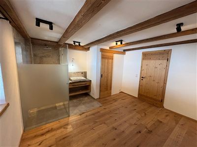 WhatsApp Image 2026-04-08 at 21.28.08 (1)