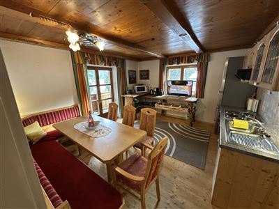 Apartmán, sprcha, WC, 2 místnosti na spaní