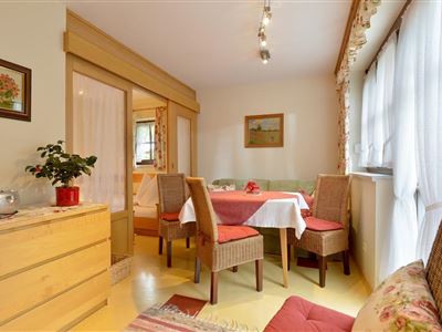 Apartmán, sprcha, WC, 1 místnost na spaní