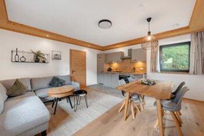 Apartment, shower and bath, toilet, 2 bed rooms