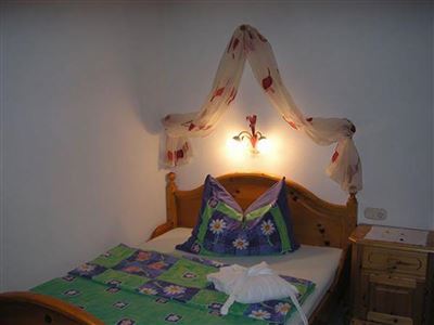 single room with shower, WC