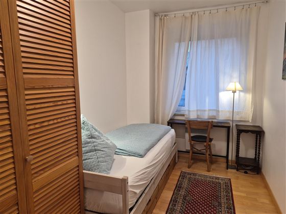 2. Schlafzimmer