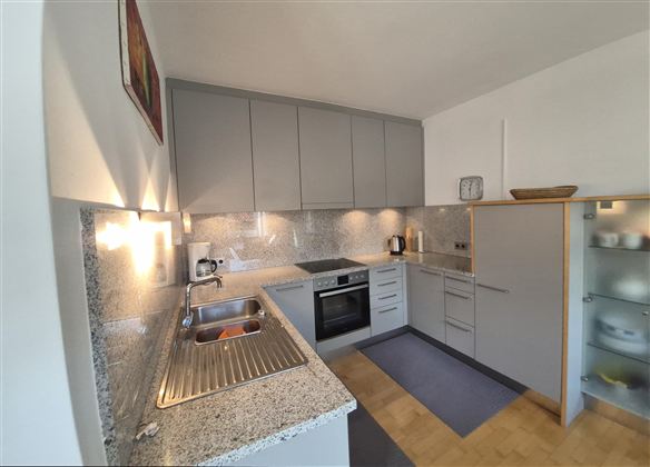 Fully equipped kitchen