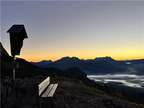 Sonnenaufgang am Bergsteigergrab