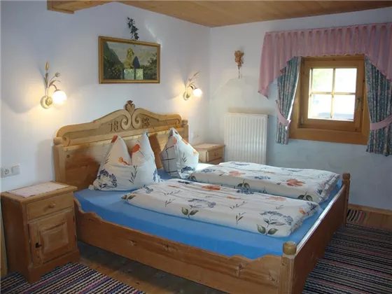 App 2 Schlafzimmer