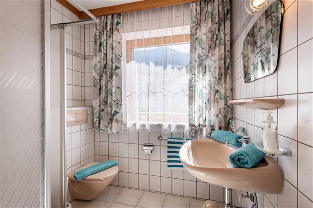 Appartement 2 - Badezimmer