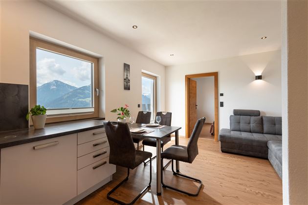 Appartement_Antonia_Buchberg_36_Brixen_Wohnraum