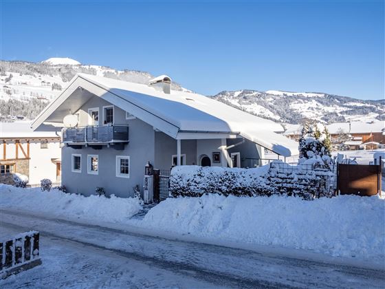 Appartement_Frida_Pfarrgasse_9_Westendorf_Haus_Win