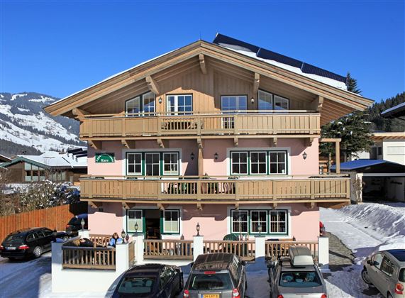 Appartement-Kurz-Schulgasse-23-Westendorf-Haus-Win