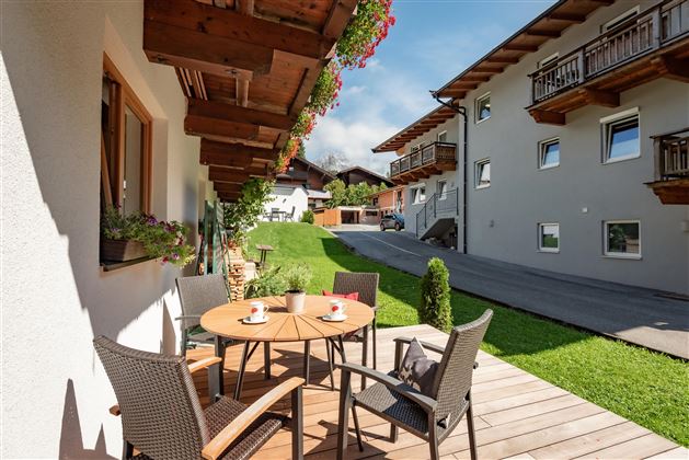 Appartement_Mayr_Auwald_37_Ellmau_08_2024_Terrasse