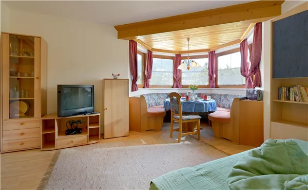 Appartement Pölvenblick Wohnzimmer