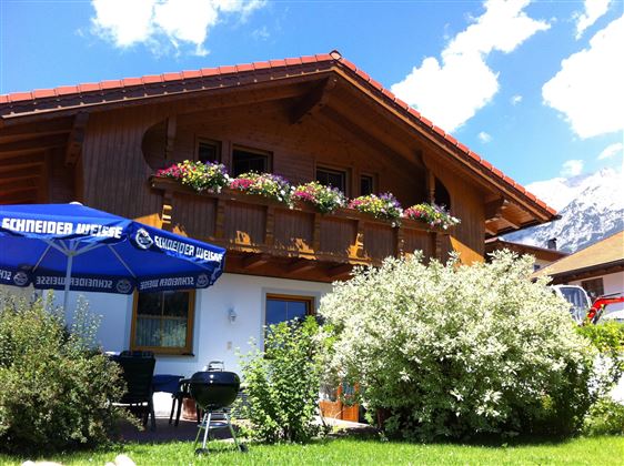 Außenansicht Sommer 1