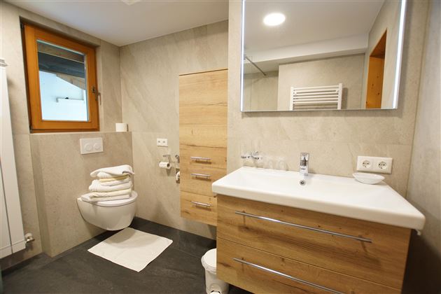 Main bathroom Ellmauer Tor Image No. 2