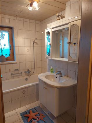 Bad- Wohnung A