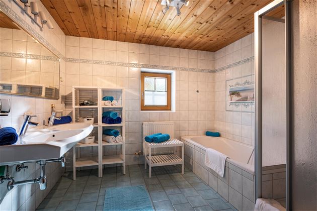 Badezimmer im EG