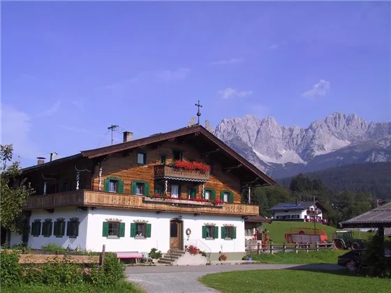 Bauernhaus im Sommer