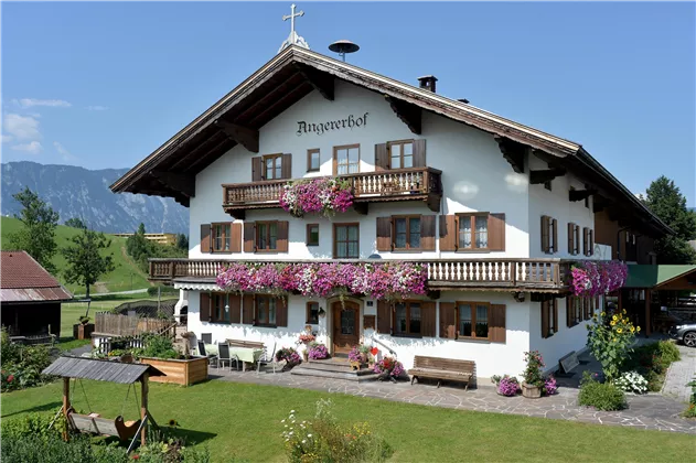 Bauernhof Angererhof Bad Häring im Sommer