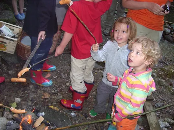 beim Würstellgrillen