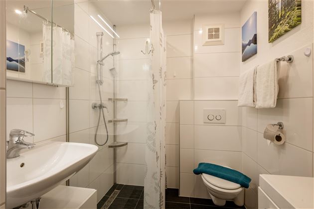 Berghof_Kirchbichl_Ellmau_Top_94_Badezimmer