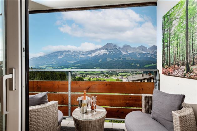 Berghof_Kirchbichl_Ellmau_Top_94_Balkon