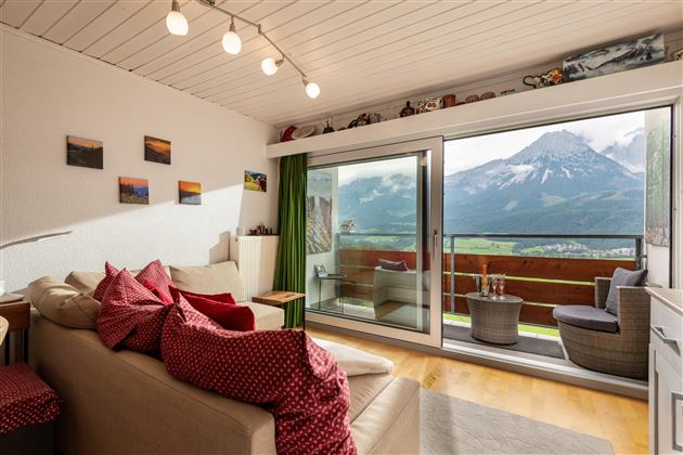 Berghof_Kirchbichl_Ellmau_Top_94_Wohnraum
