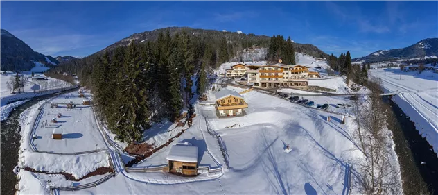 Berghof-Winterpanorama-2