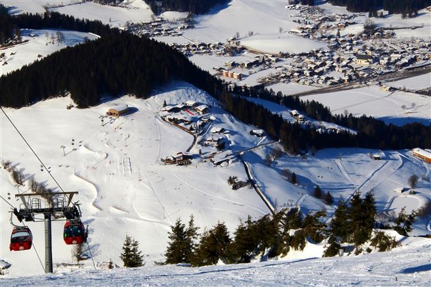 Blick auf den Salvenberg mit Söll